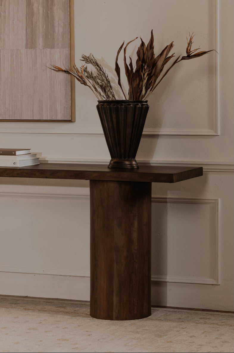 METAL VASE