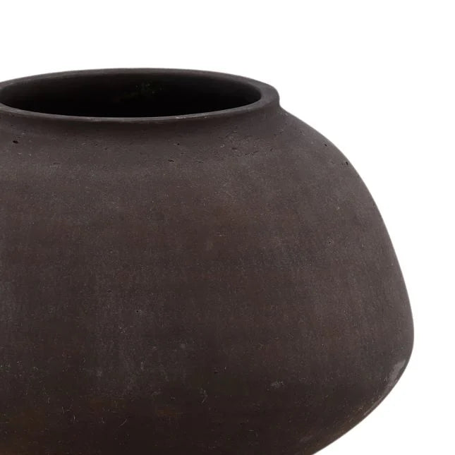 CEMENT VASE