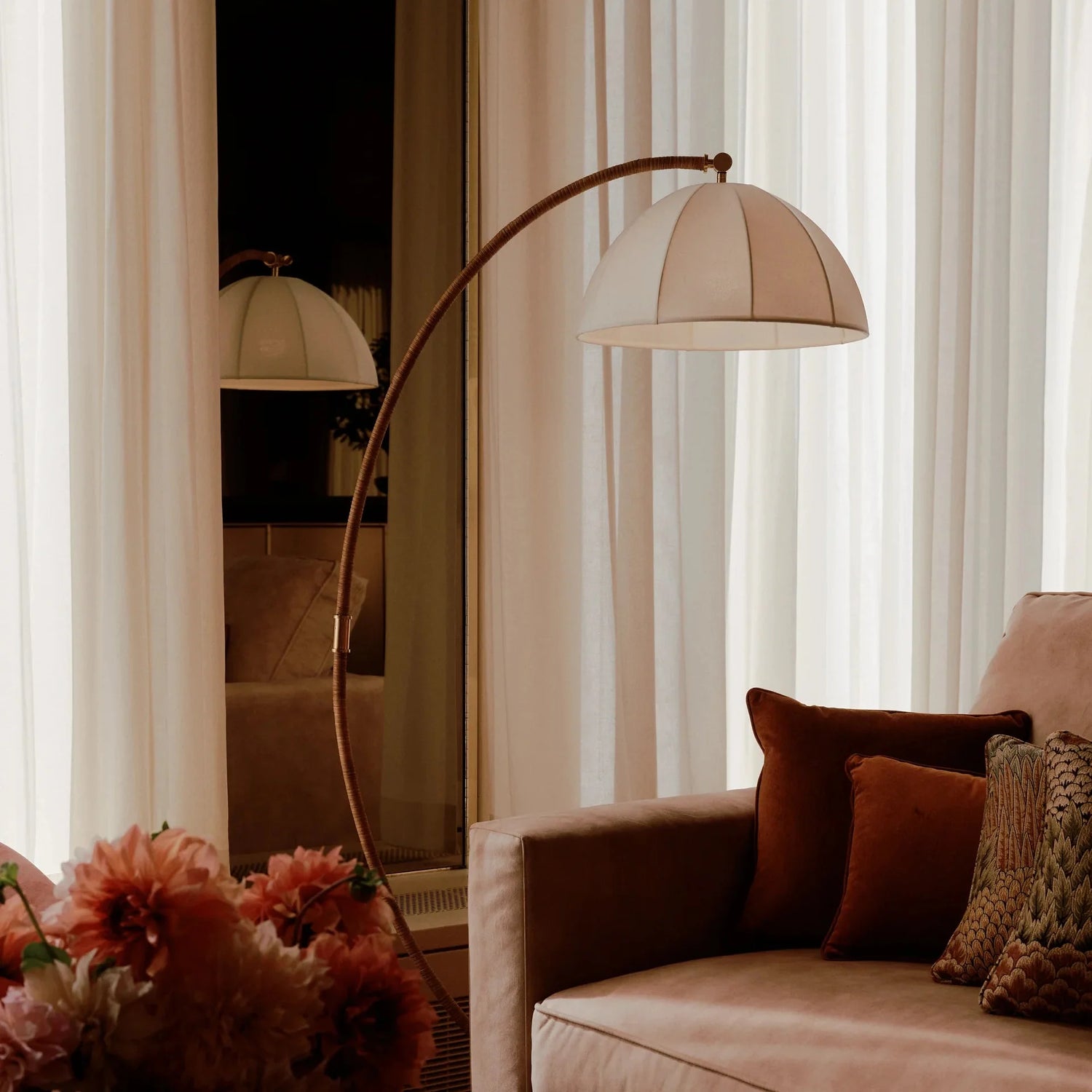 FLOOR LAMPS