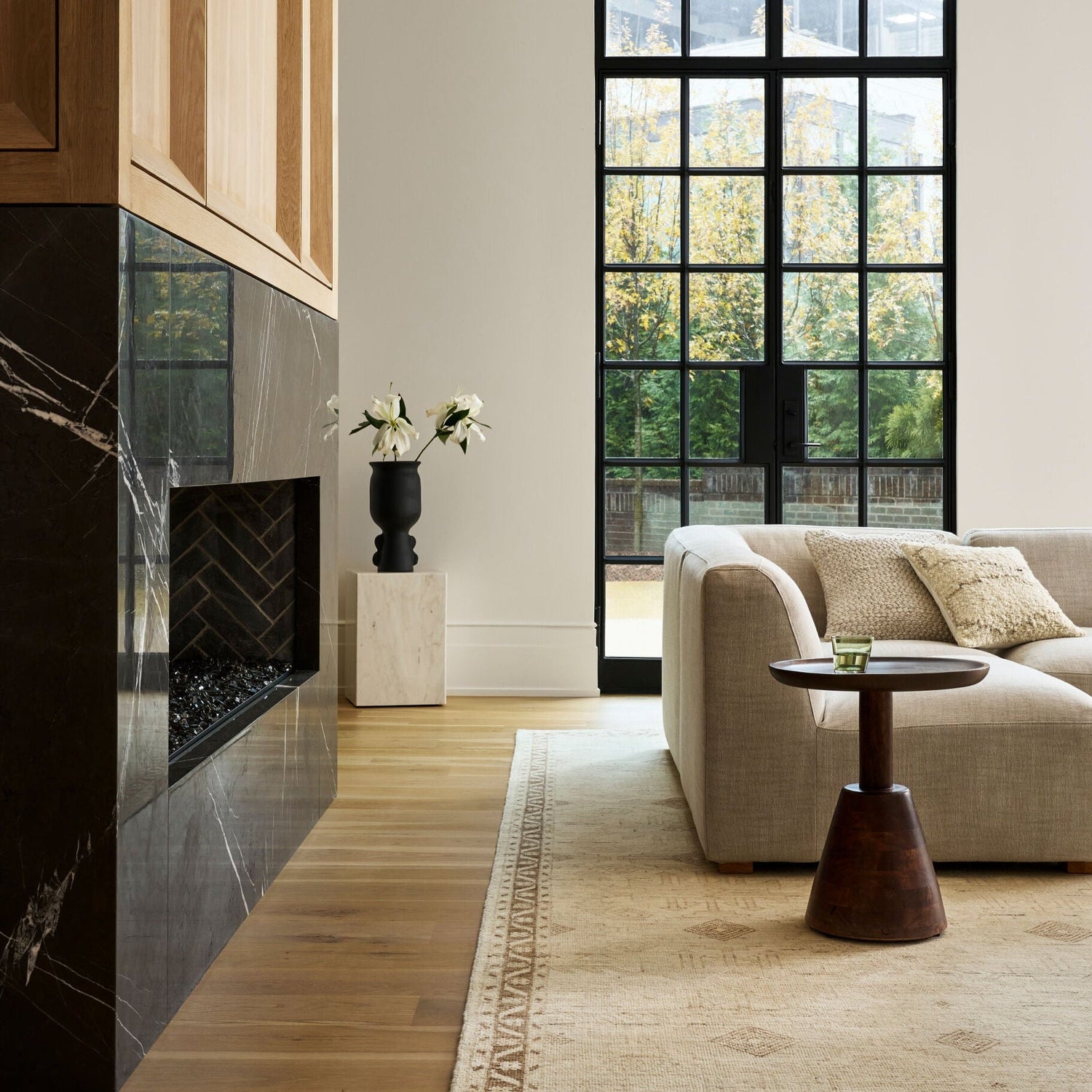 ACCENT TABLES