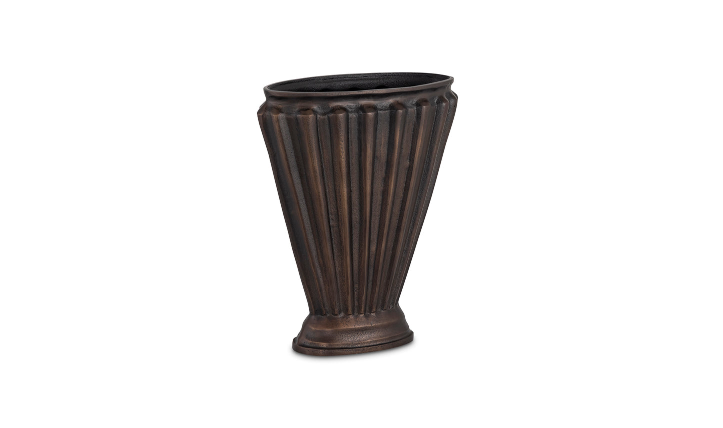 METAL VASE
