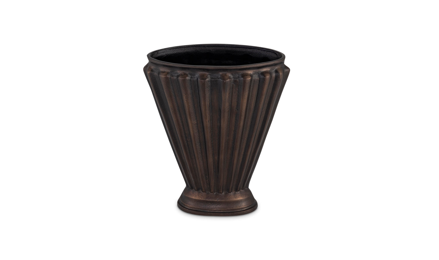 METAL VASE